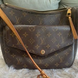 Louis Vuitton Monogram Mabillon Crossbody Shoulder Handbag.